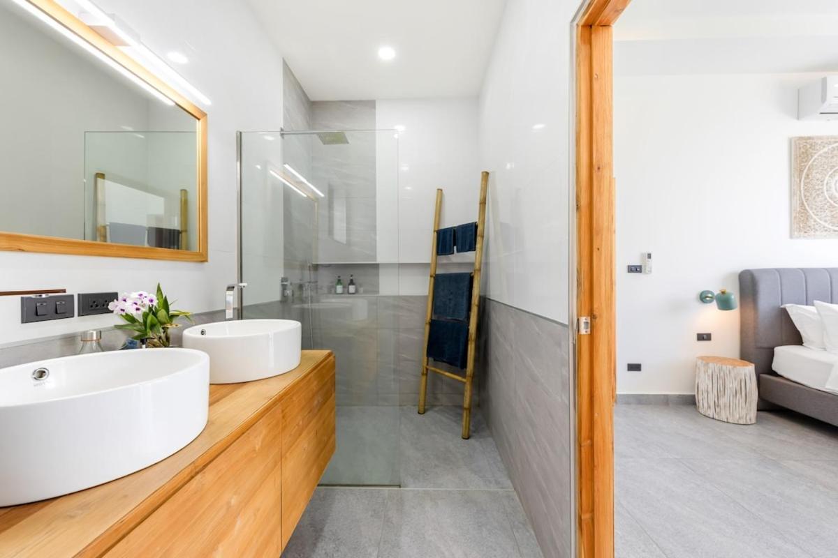 Camille - Seaview - 4 Bedrooms *
